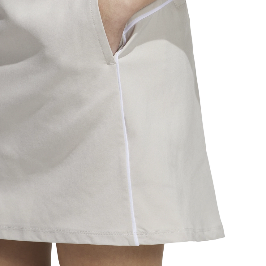 Beige/White
